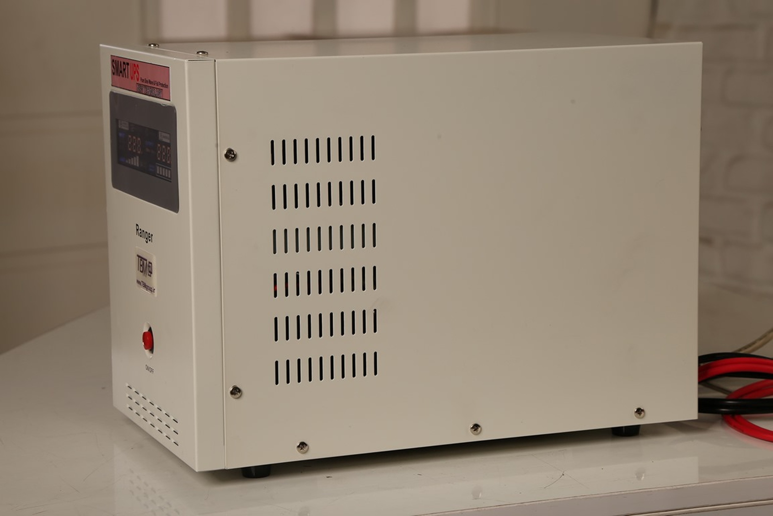 یو پی اس چیست؟